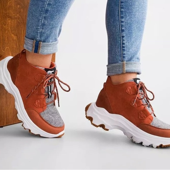 Sorel Shoes - Sorel Kinetic boots Breakthru Caribou NWT Waterproof & Insulated Warp Red sz 5